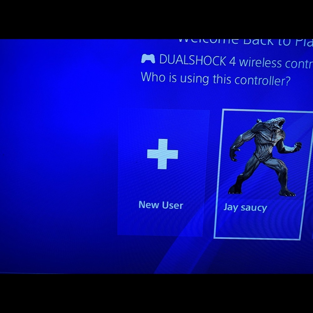 Ps4 Pro - Picture 3 of 5